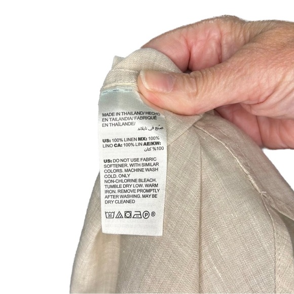 Chico's super lightweight linen, no iron, blouse, Tan, size 1 - Picture 6 of 7